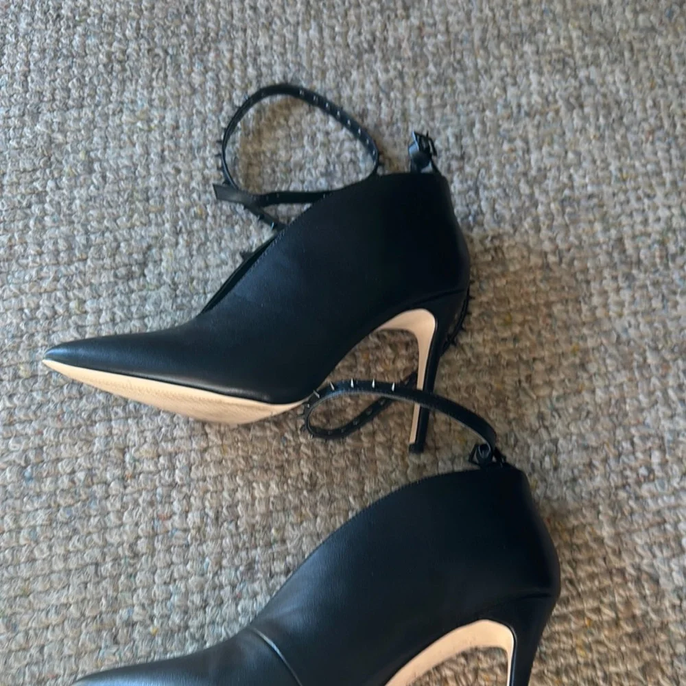 Jessica Simpson Black Studded Women's Shoes - Picture 8 of 10